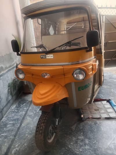 Tez Raftar 9 Seater Passenger Rickshaw – Petrol