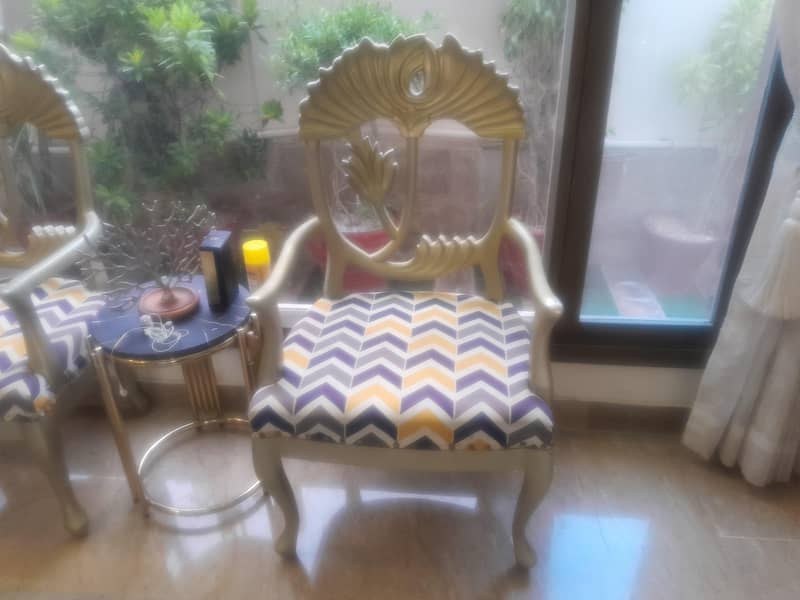 2 chairs 1