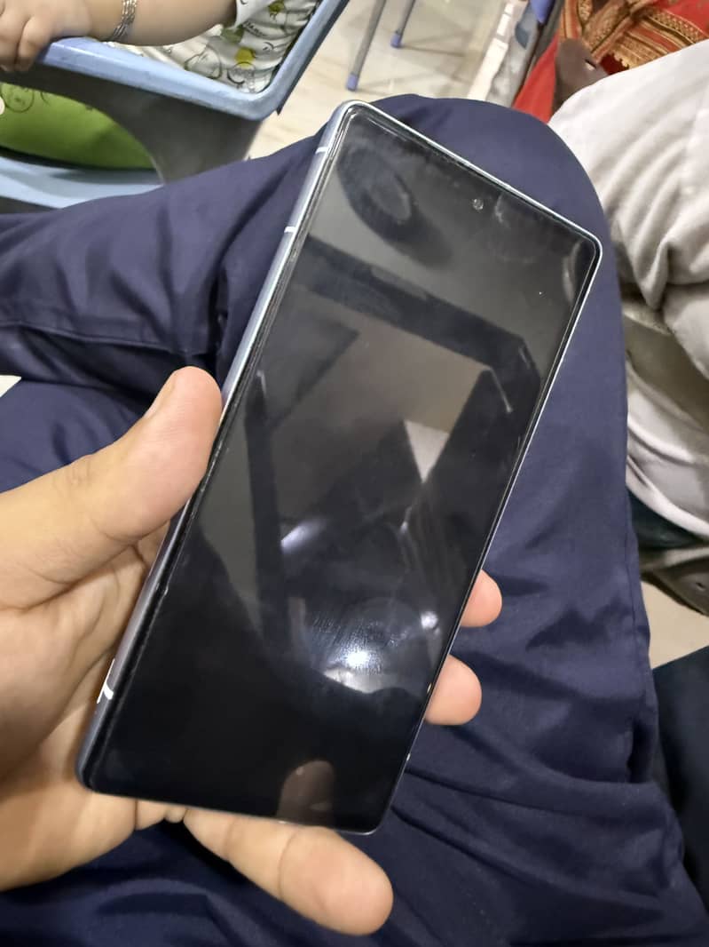 Goggle pixel 7a 1