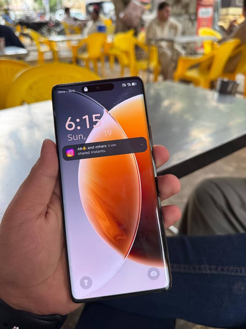 Tecno CAMON 30S 1