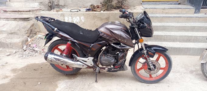 I am selling my Honda CB150F 2017