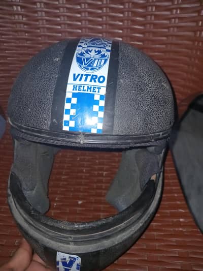 SECOND HAND VITRO HELMET