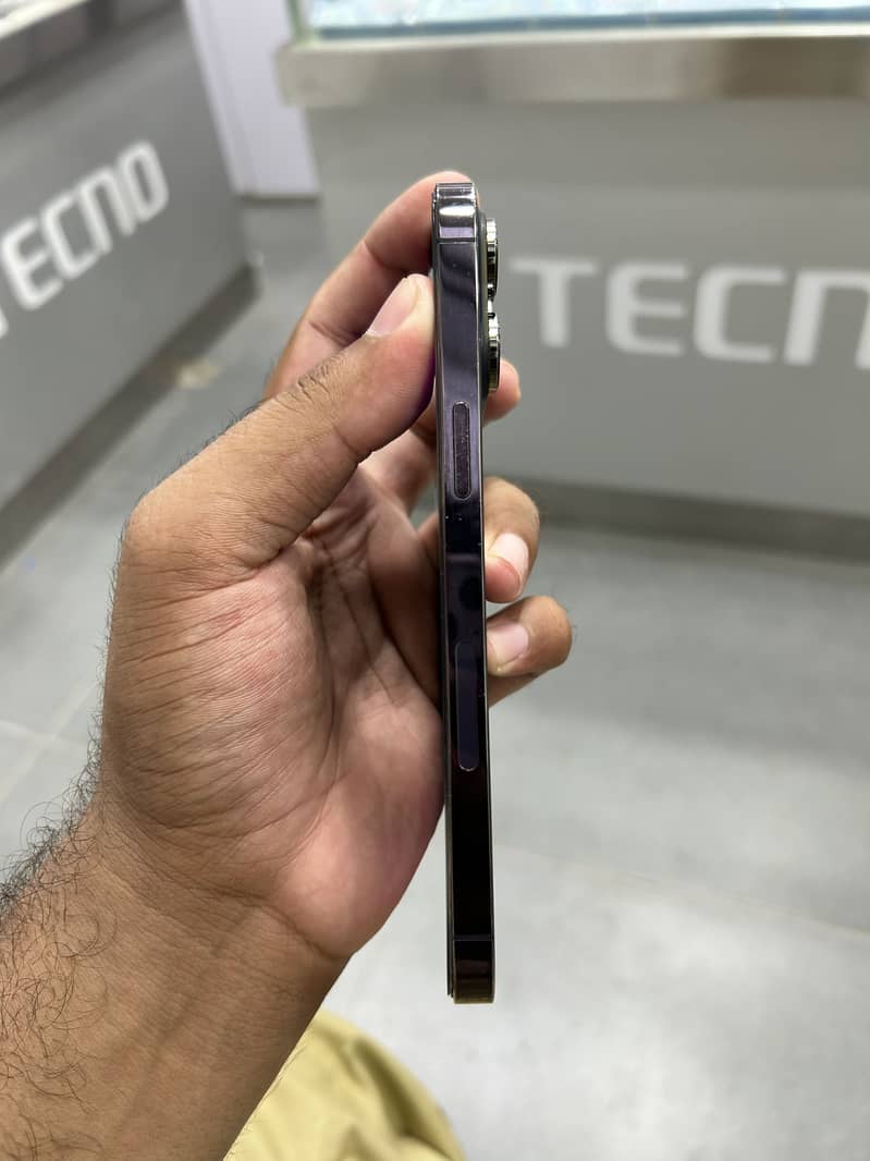 iPhone 14 Pro Max 1