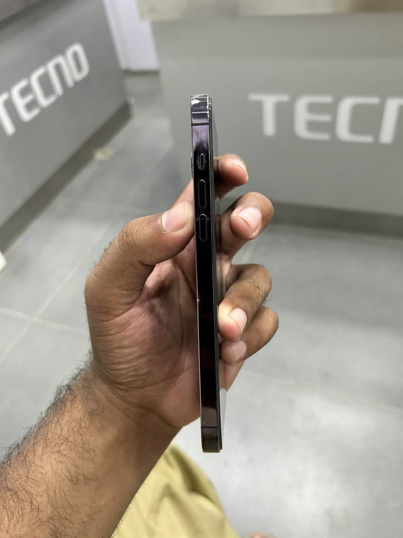 iPhone 14 Pro Max 5