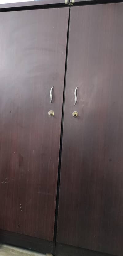 2 door Almari for sale