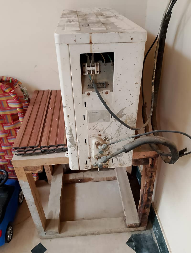 Dawlance split ac used 7