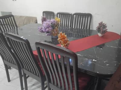8seater heavy solid wooden made dinning in excellent condition all OK