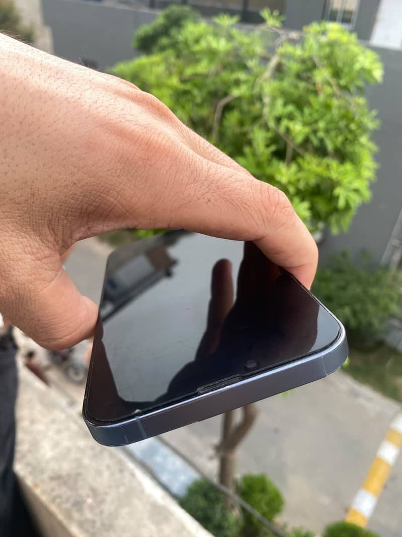 Apple iPhone 13 Pro Max 3