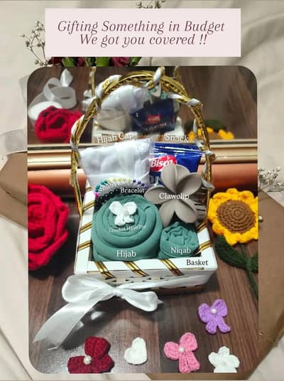 Hijab Niqab Basket with Accessories