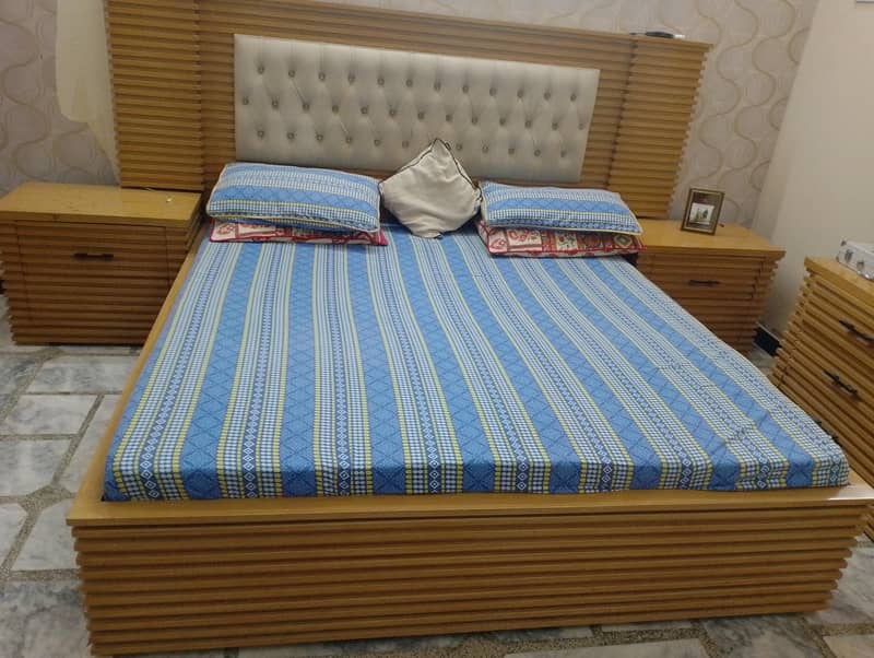 bedroom set 0