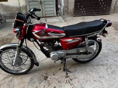 Honda 125 2016 all ok Bike