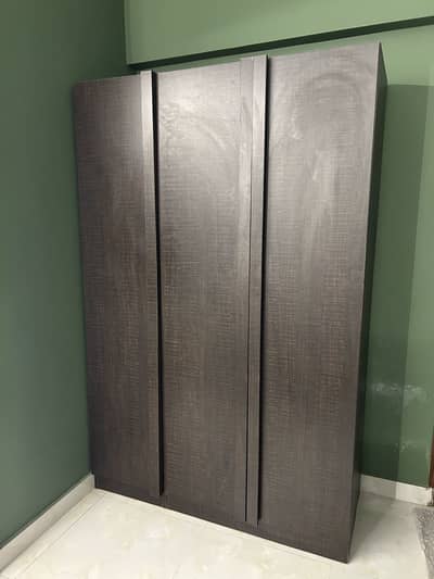 Wooden Clothes Wardrobe,Spacious Storage Cabinet