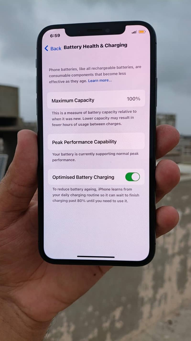 Apple iPhone X 3