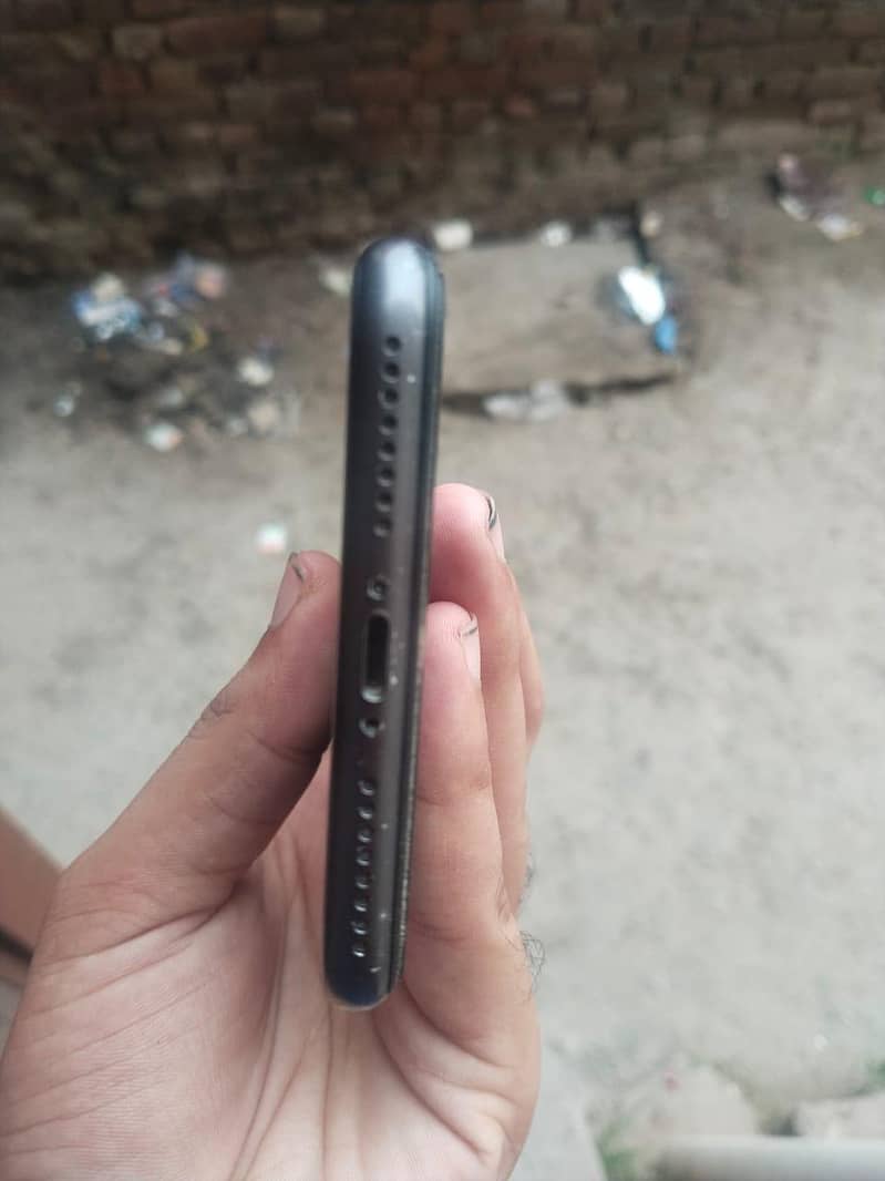 Apple iPhone 8 Plus 5