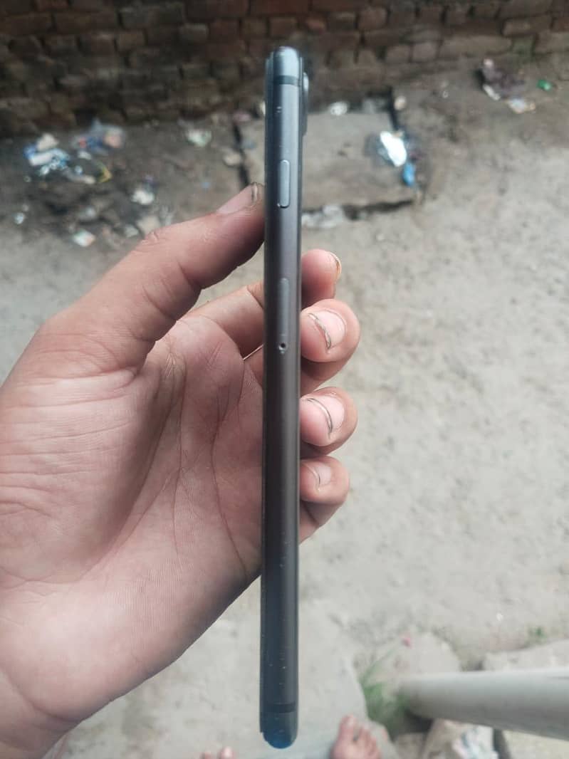 Apple iPhone 8 Plus 6