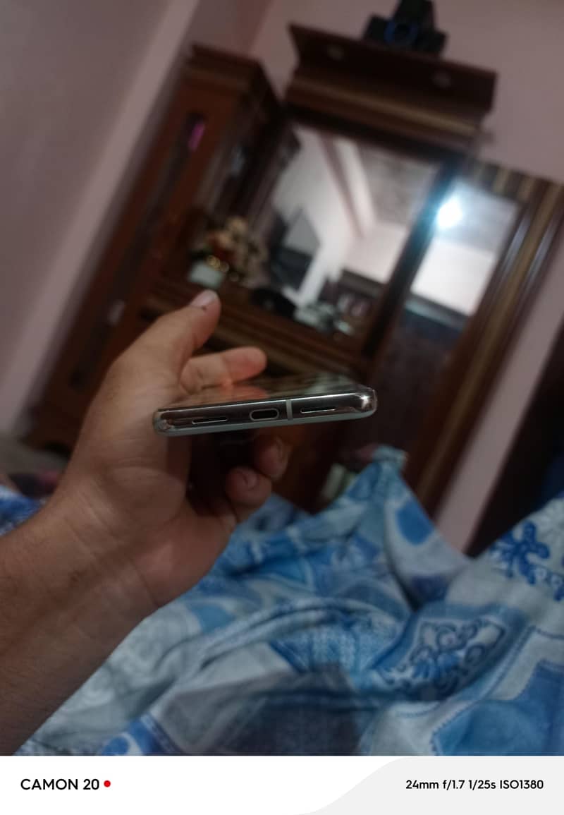 Google Pixel 8 Pro 3