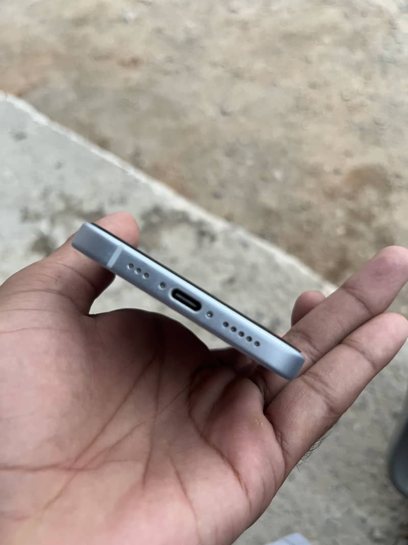 Apple iPhone 15 0