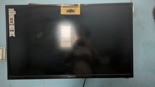 Samsung smart LCD TV 32 inches