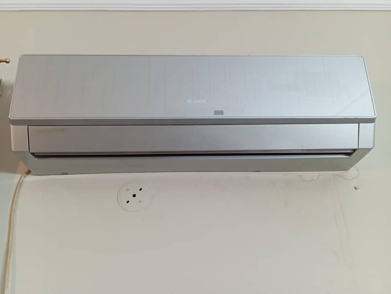 Gree split AC 1.5 ton 0