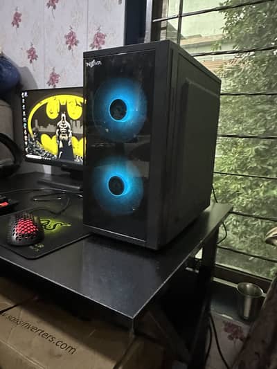 Pc and moniter for sale condition 10 by 9 all ok