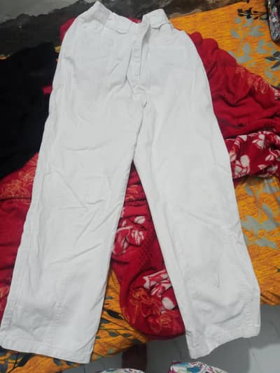 Flared legs white jeans