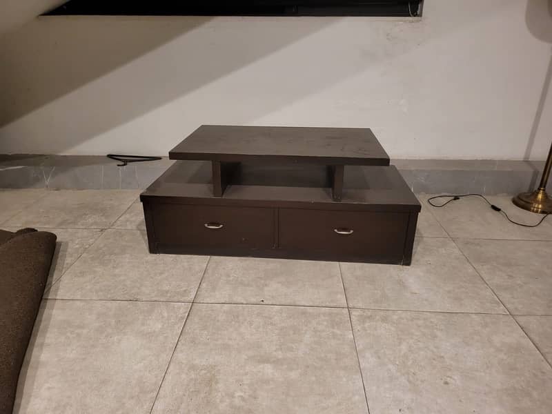 Tables, sofa 0