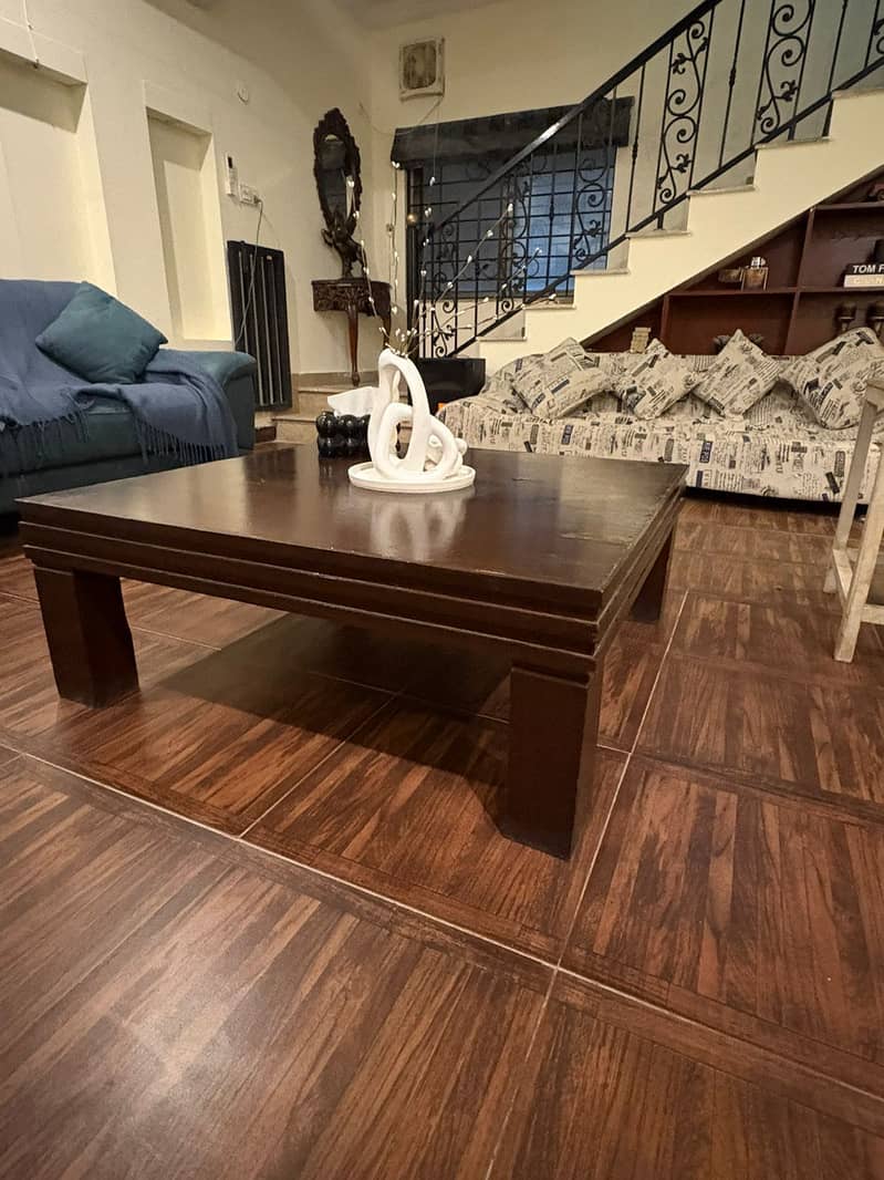 Tables, sofa 4