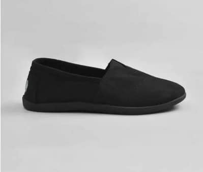 Toms unisex Shoes in bulk