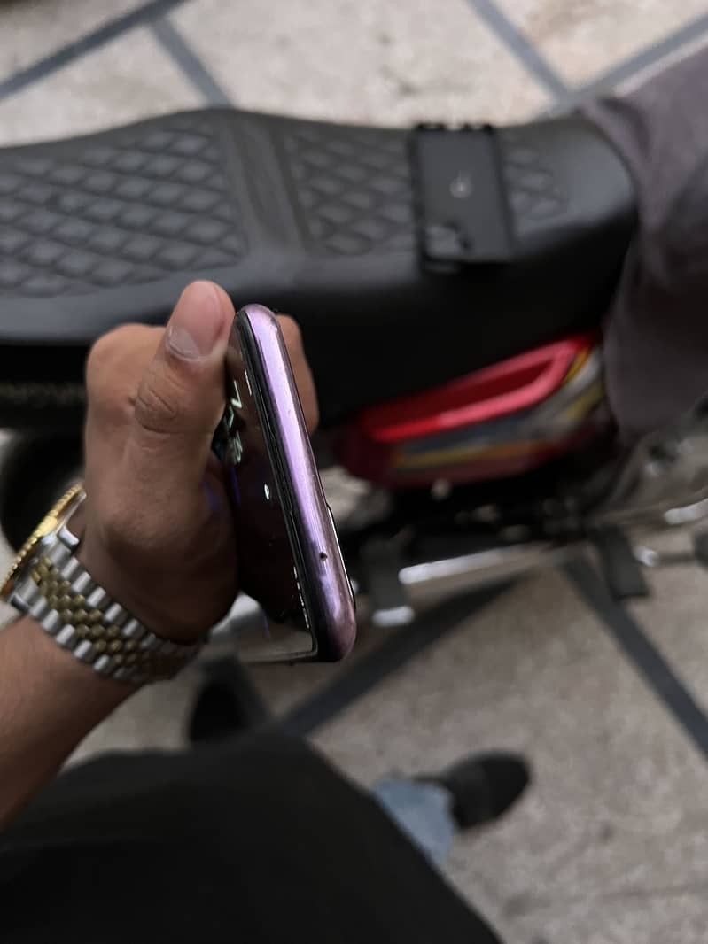 Oppof19pro 1