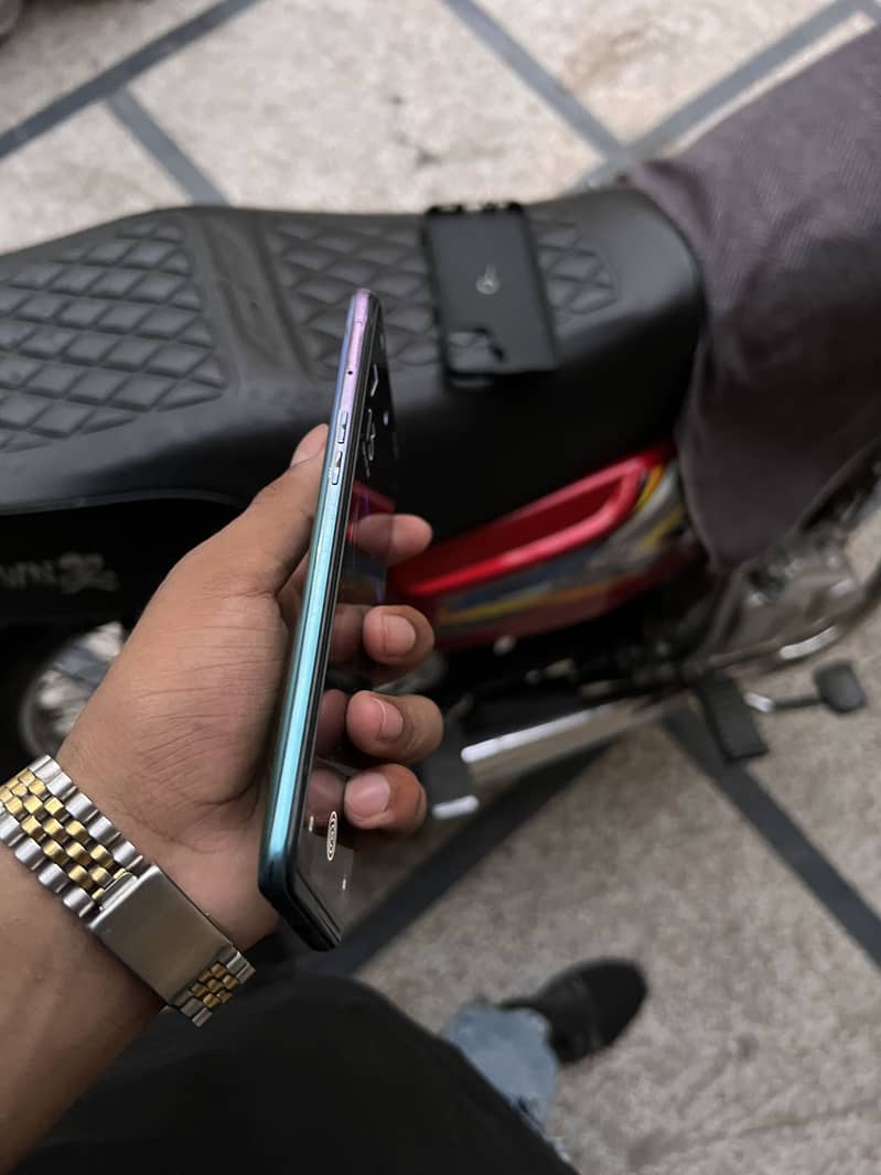 Oppof19pro 3