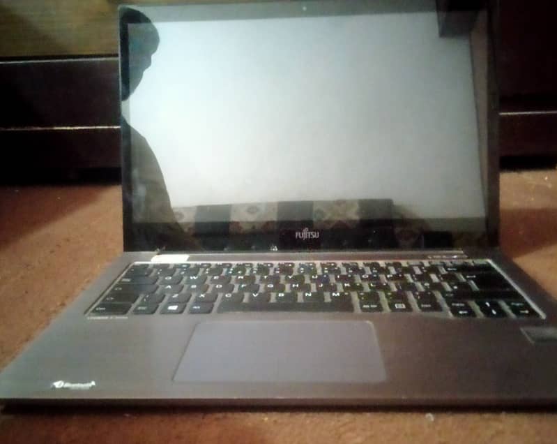 FUjiTSU 1
