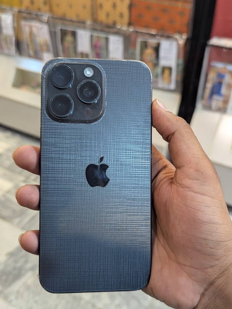 Iphone 15 pro max 1