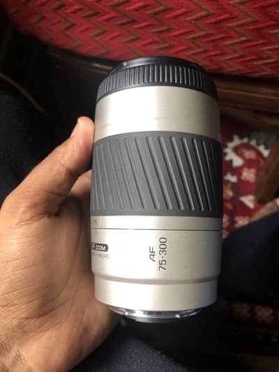 Minolta Lens At zooming lens 75/300