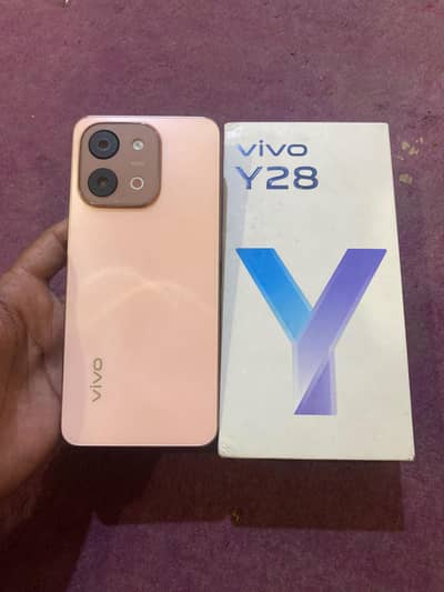 Vivo Y28 8/128 With Box