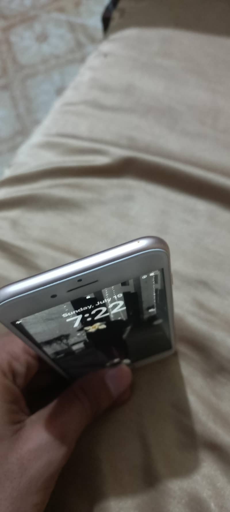 Apple iPhone 8 1