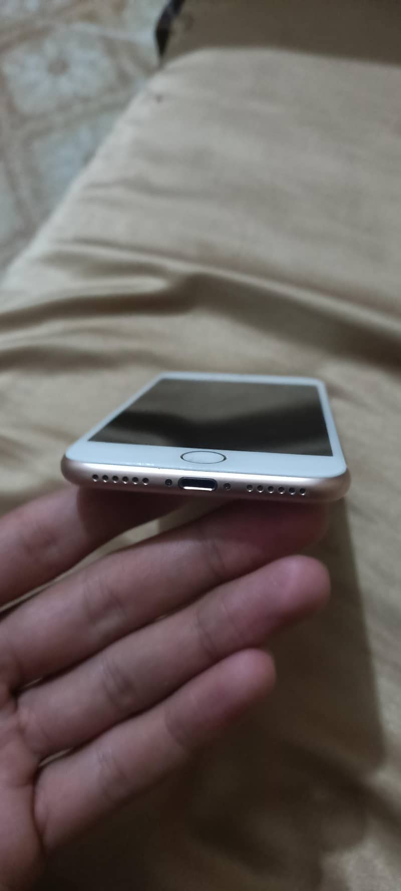 Apple iPhone 8 2