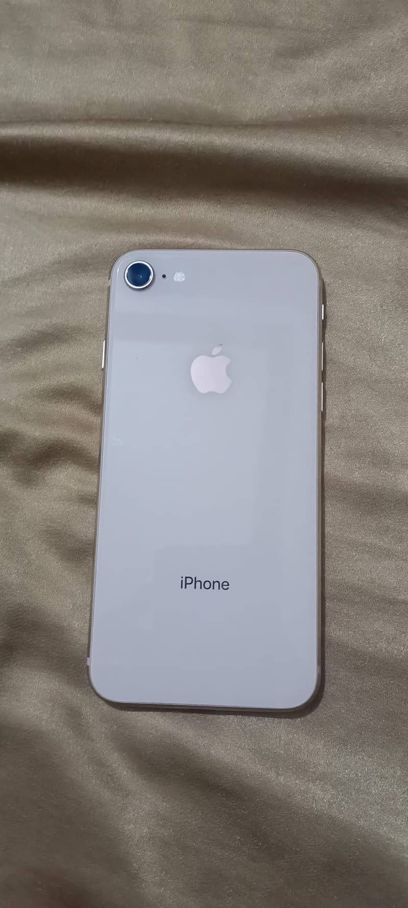Apple iPhone 8 4