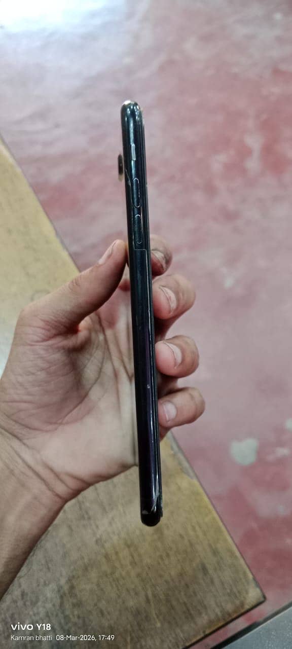 Apple iPhone 7 Plus 1