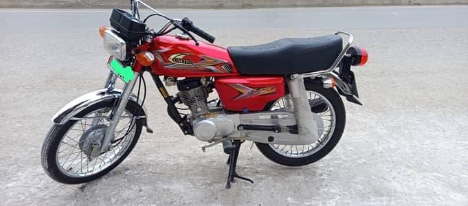 UNITED 125 WITH GOLDEN PLATE