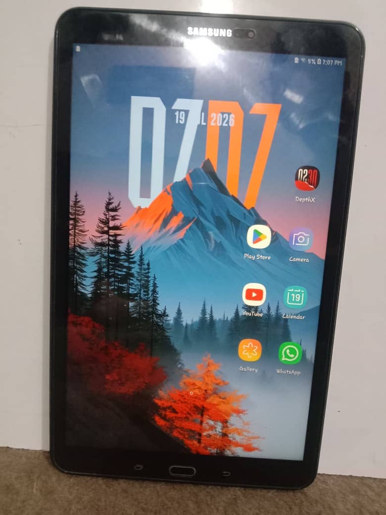 A-1 Condition Samsung Tablet fully functioned 4