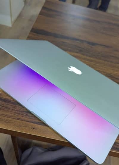 MacBook Pro (Late 2013) Core i7 (16 gb / 128 gb)