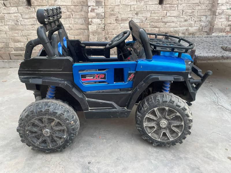 DLX UTV 1