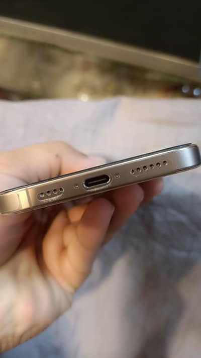Apple iPhone 16 Pro Max