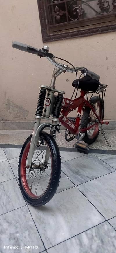 Good condition,Genuine Morgan 16" and Phoenix 26" size Cycle and parts