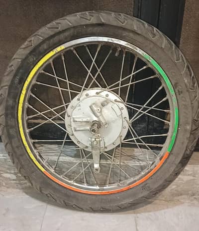 YBR Tyre with Rim and Hub