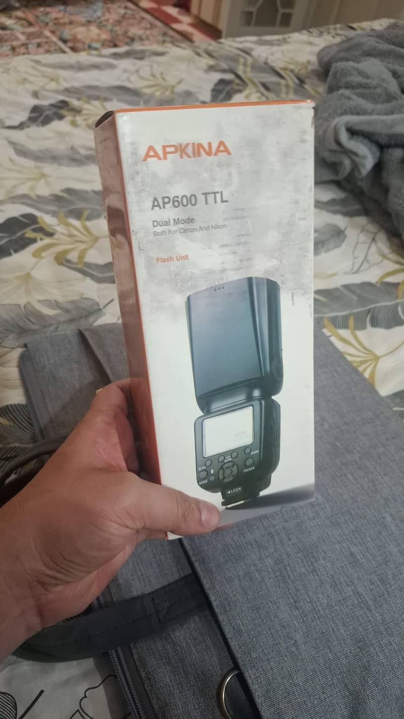 Camera Flash Unit 0