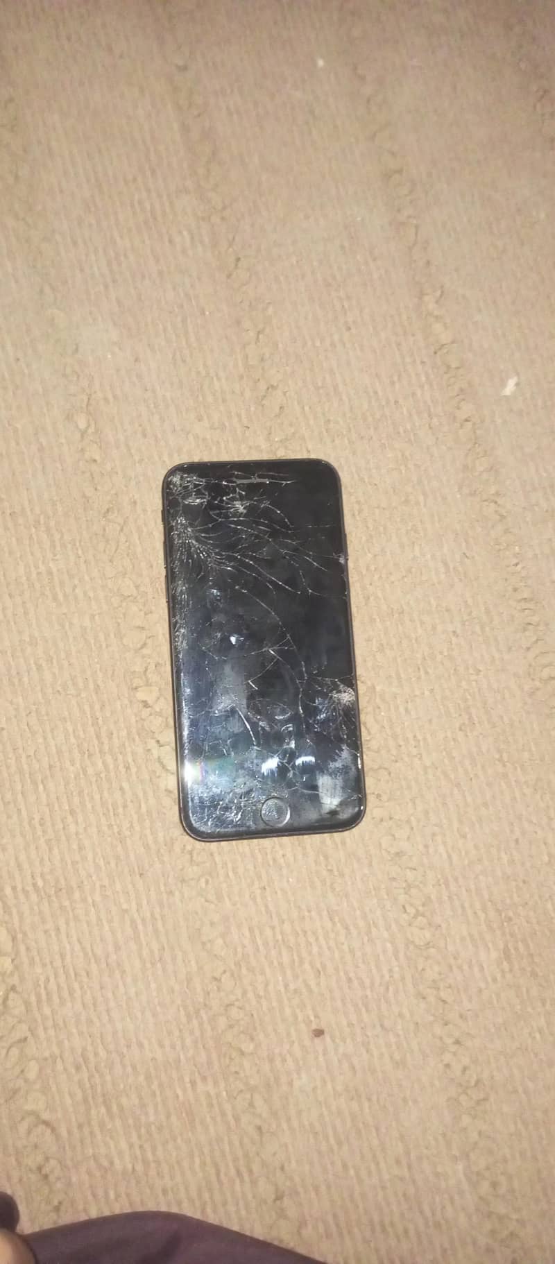 Apple iPhone 7 0