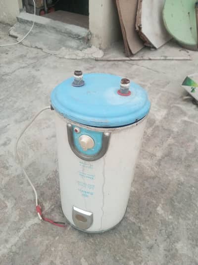 Electric instant Geaser