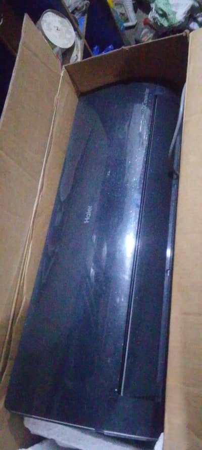 1 ton Haier inverter used Ac