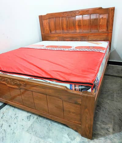 King Size solid wood brand new condition bilkul use nhi hwa